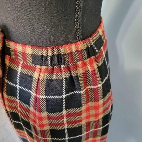 Vntg Requirements Wool Blend Tartan Plaid Fringe Pencil Skirt 4P in Red Black - Picture 3 of 9
